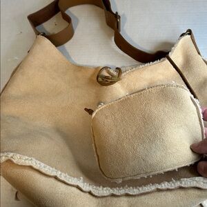 GAP VINTAGE SEUDE LEATHER FLEESE with MATCHING COIN PURSE  BEIGE  PURSE BAG TOTE